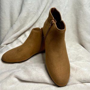 Cat and Jack Girls Brown Boots